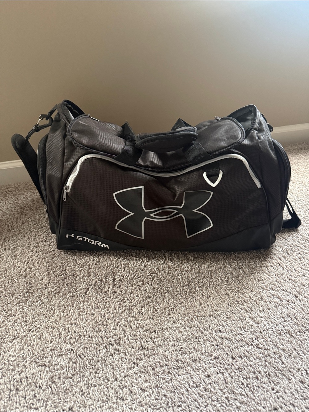 Under Armour Black/Grey Storm Duffel/ Gym Bag with Logo